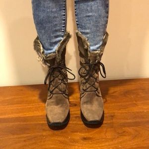 Winter wedge boots